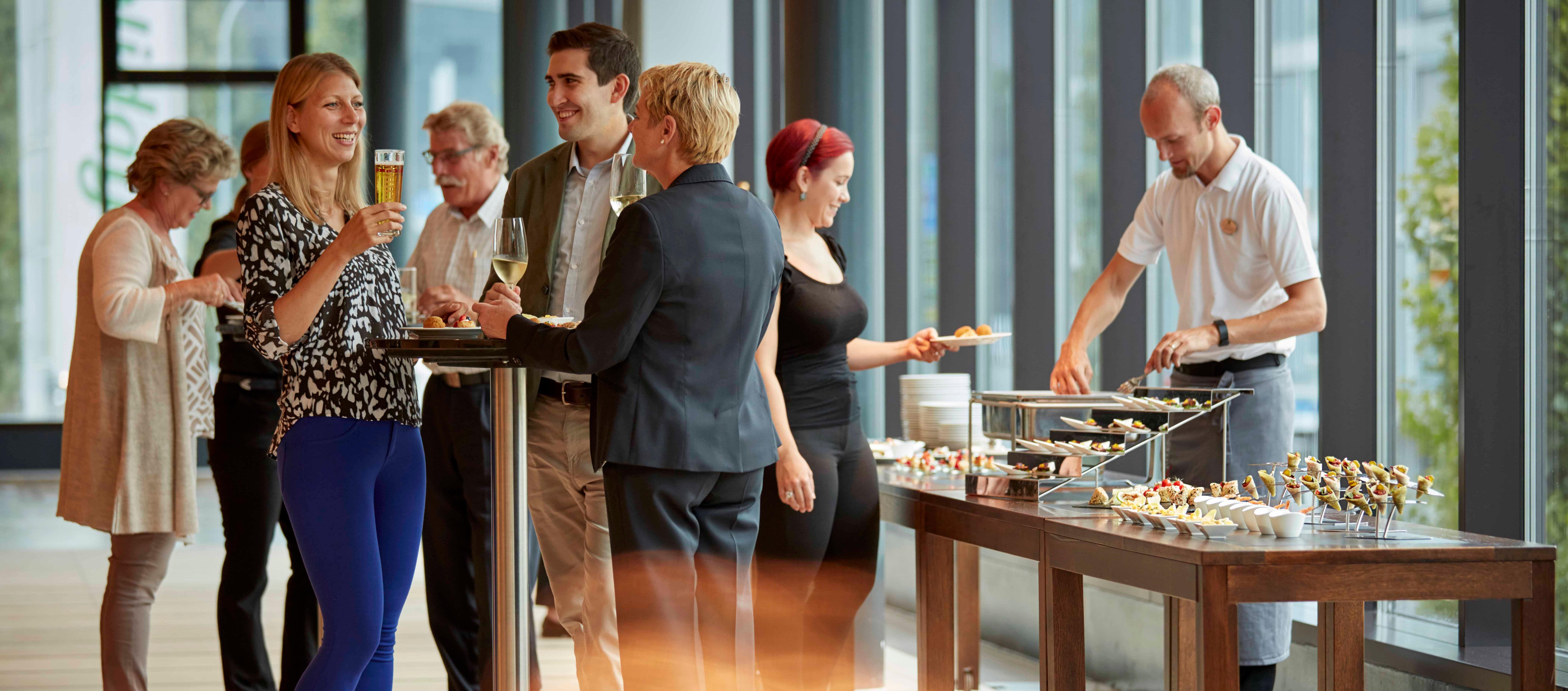 Messe, An Ihg 4* Zúrich